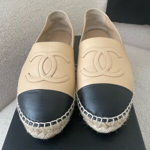 Chanel Espadrilles CC Beige and Black EUR 35